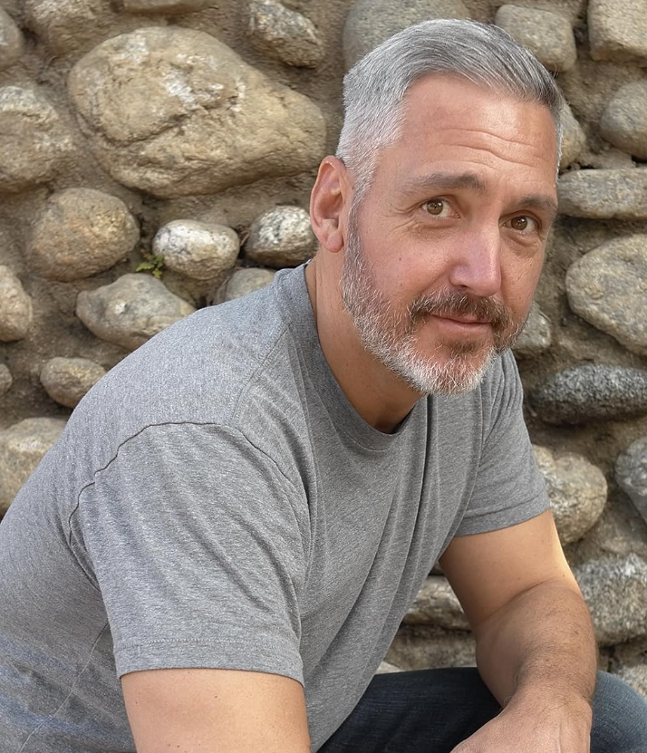 <em><strong>Marco R.</strong></em>